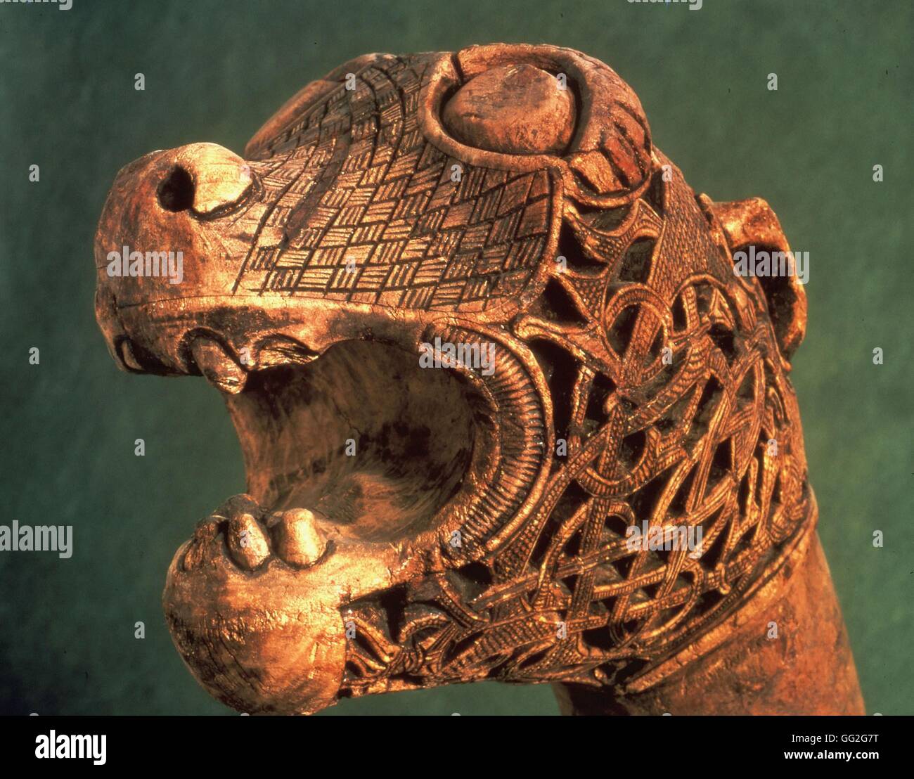 Arte norvegese di testa di un animale scoperto nel tesoro del funerale norvegese di Halfdan il nero del IX secolo Oslo, Universitetets Oldsaksamling (museo di storia culturale) Foto Stock