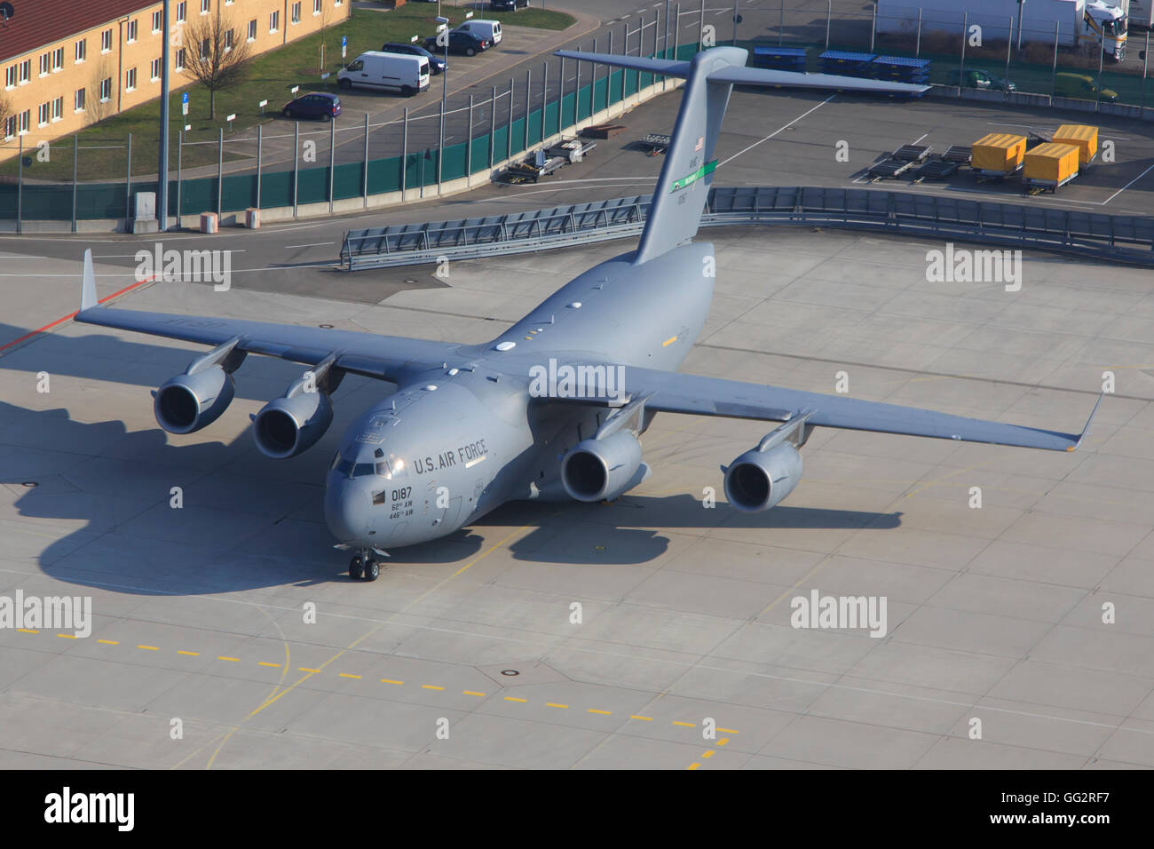 Stoccarda/Germania Settembre 22, 2015: Globemaster C17 dalla USAF presso l'Aeroporto di Stoccarda. Foto Stock