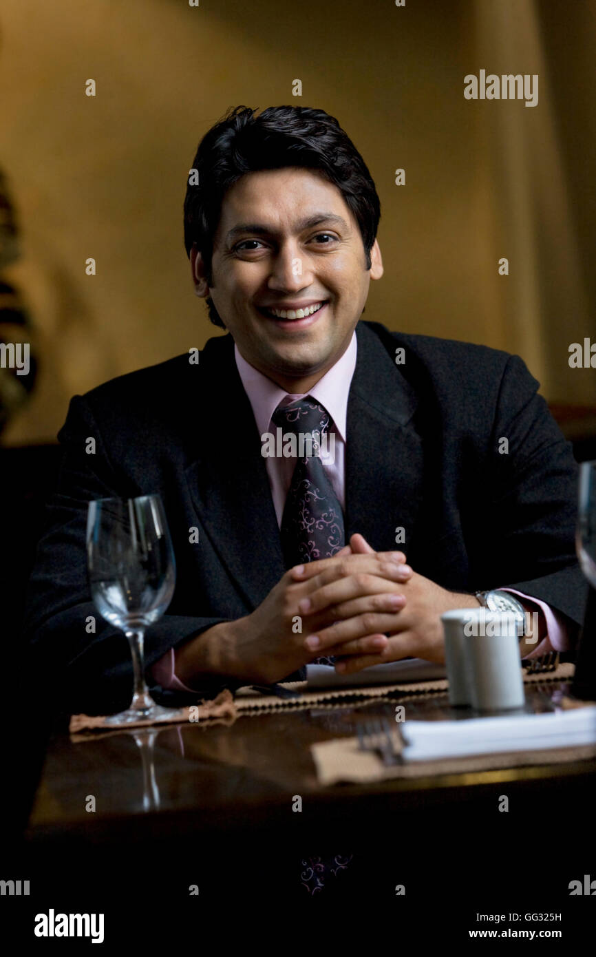 Executive sorridente Foto Stock