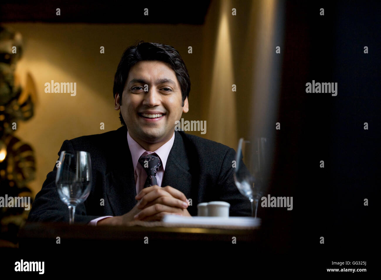 Executive sorridente Foto Stock