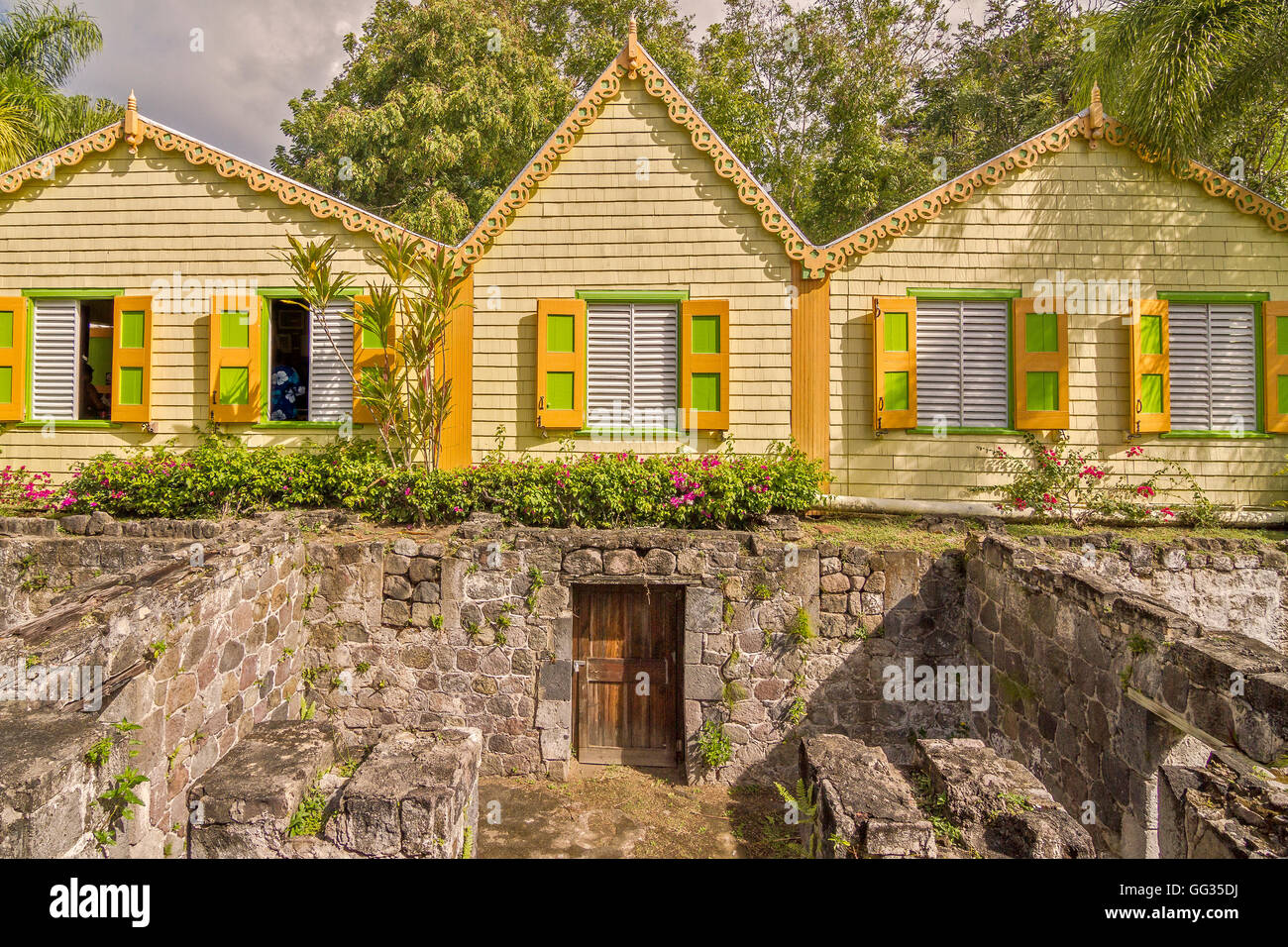Moderni e antichi edifici Romney Manor Saint Kitts West Indies Foto Stock