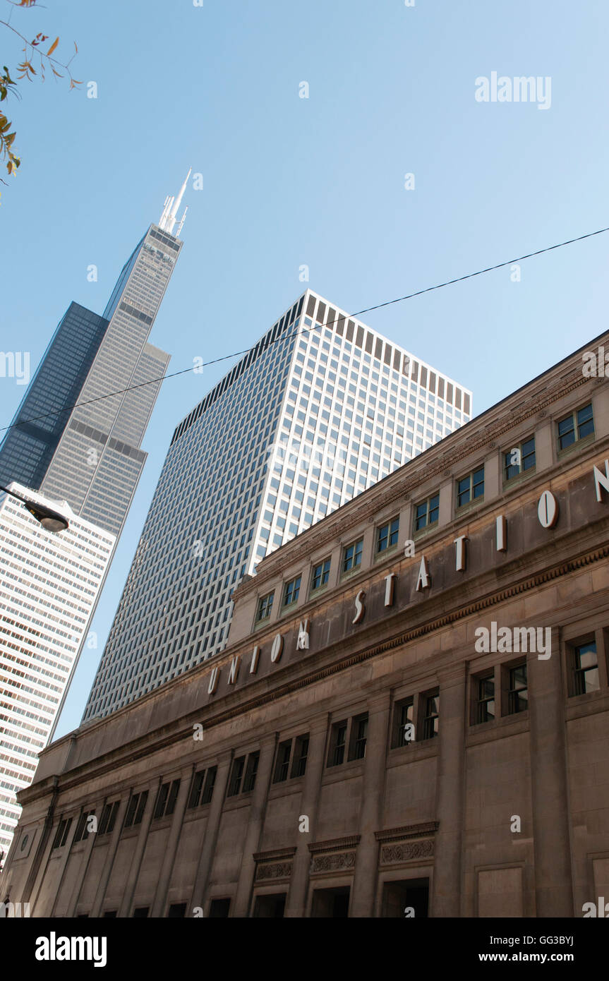 Stazione di unione con la Willis Tower in background, Chicago, Illinois Foto Stock