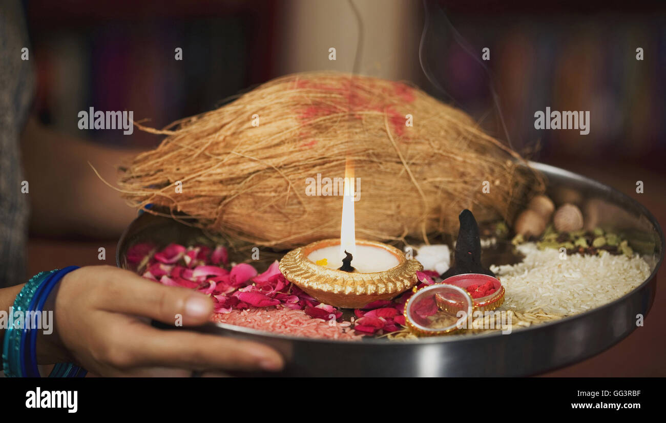 Tradizionale pooja thali Foto Stock