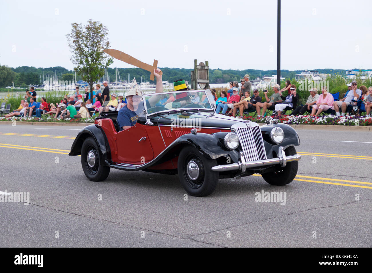 Antique MG auto sportiva partecipa all'annuale 2016 Cruz In parata per antichi e vintage automobiles. Foto Stock