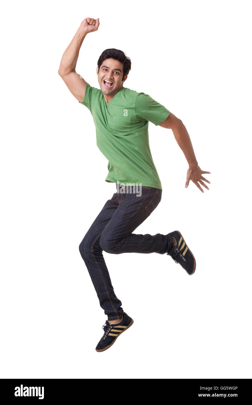 Per tutta la lunghezza della giovane salti in aria Foto Stock