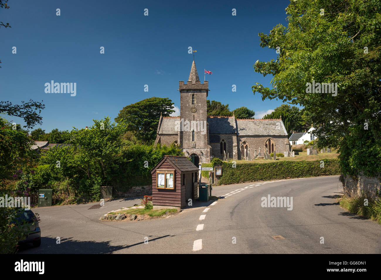Tutti Hallows la chiesa nel villaggio di Ringmore nel sud prosciutti, Devon, Regno Unito Foto Stock