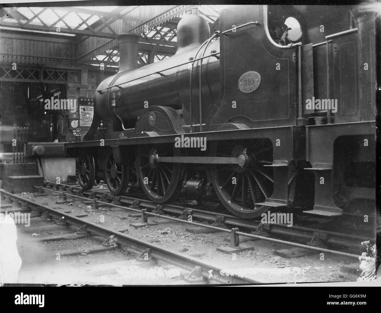 NBR West Highland carrello 4-4-0 (LNER D35) locomotore No.395 a Fort William Station Foto Stock