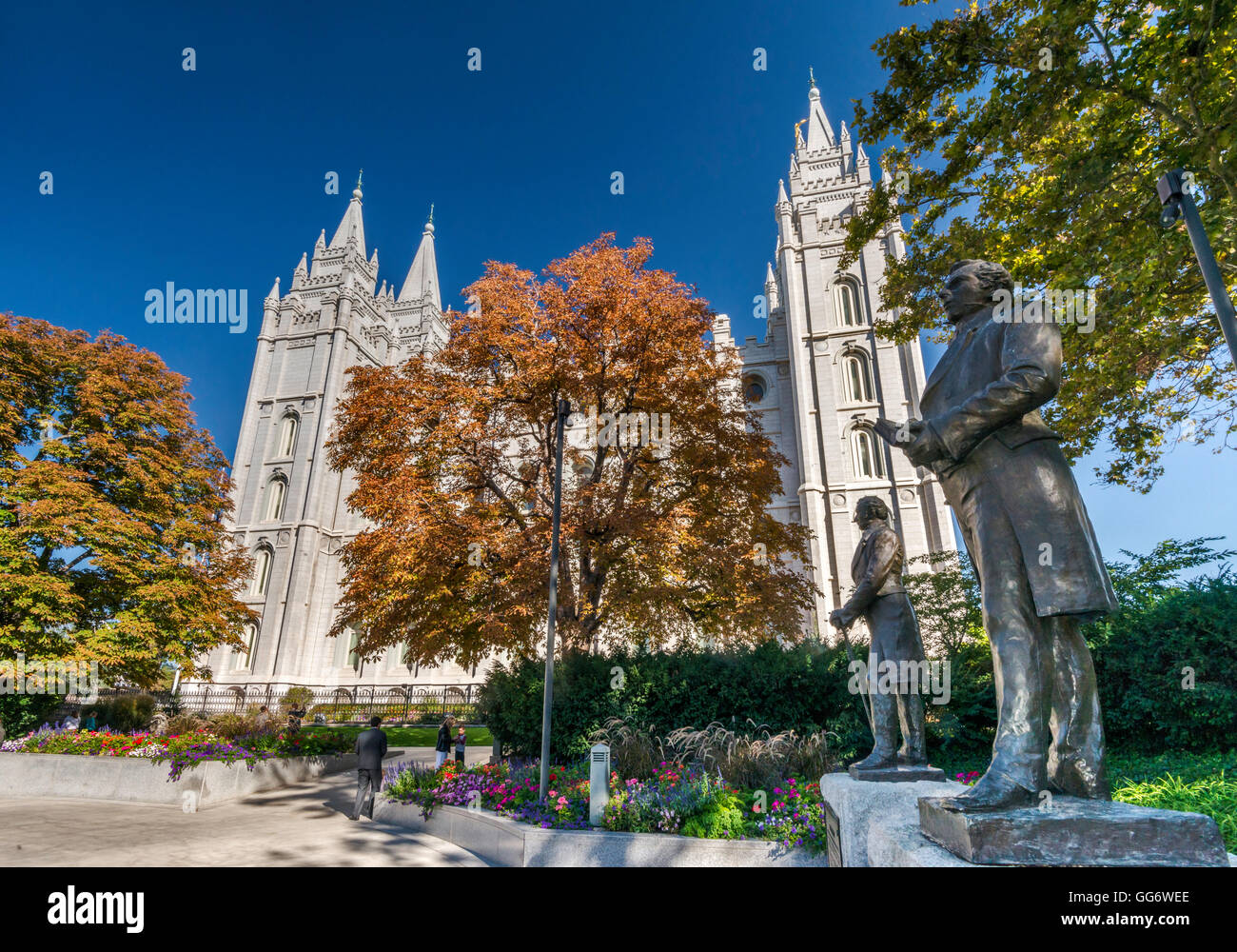 Joseph e Hyrum Smith statue, Salt Lake Temple, Temple Square nel centro cittadino di Salt Lake City, Utah, Stati Uniti d'America Foto Stock