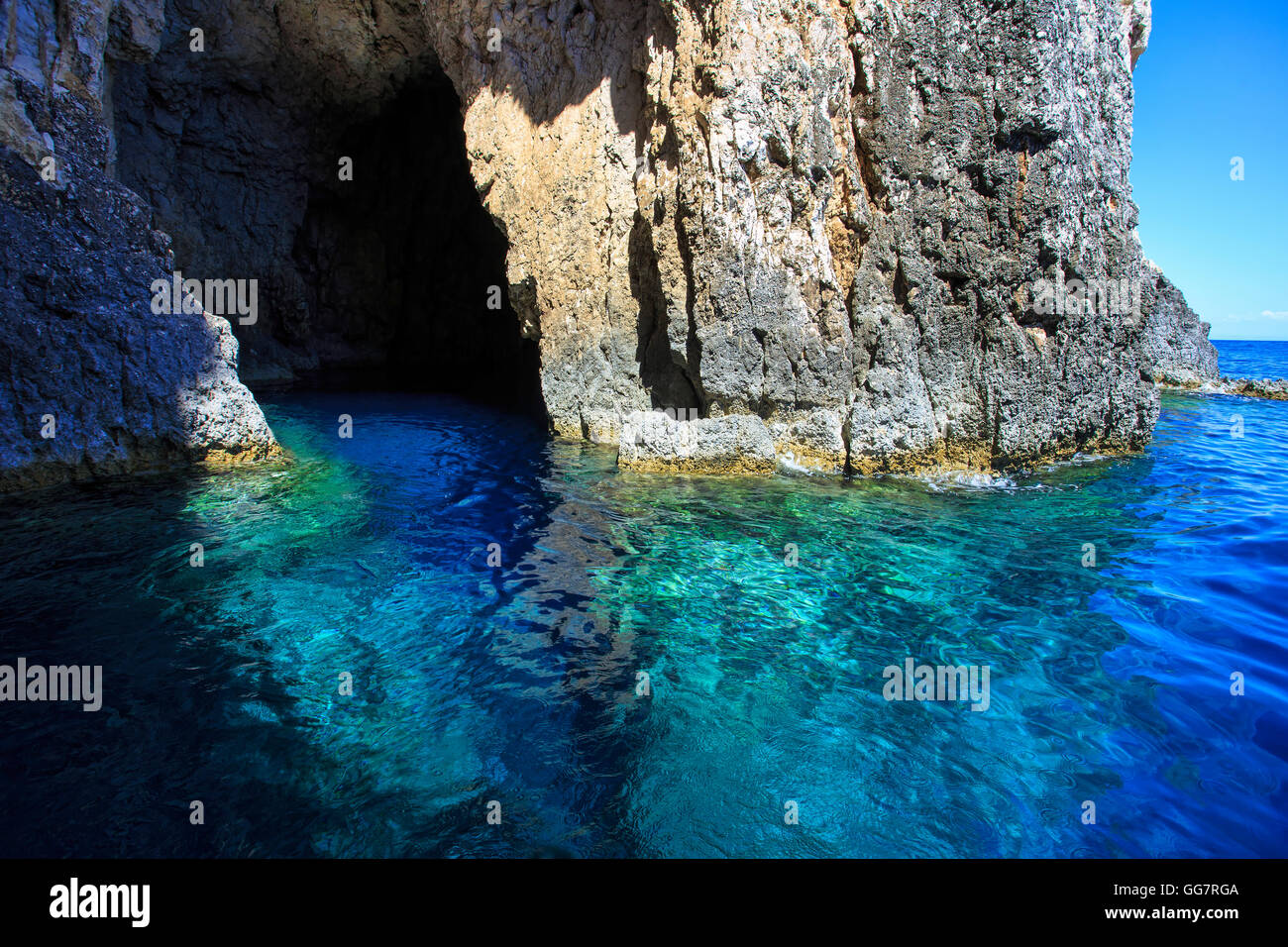 Entrata di una grotta Foto Stock