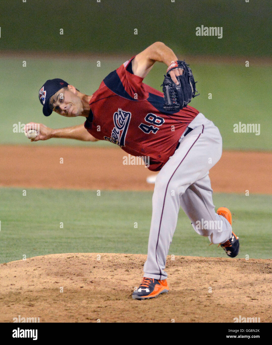 Albuquerque, NM, Stati Uniti d'America. Il 3° agosto 2016. Rivercats' Sidearm orrendo brocca di consegna #48 Tyler Rogers. Mercoledì 03 Agosto, 2016. © Jim Thompson/Albuquerque ufficiale/ZUMA filo/Alamy Live News Foto Stock