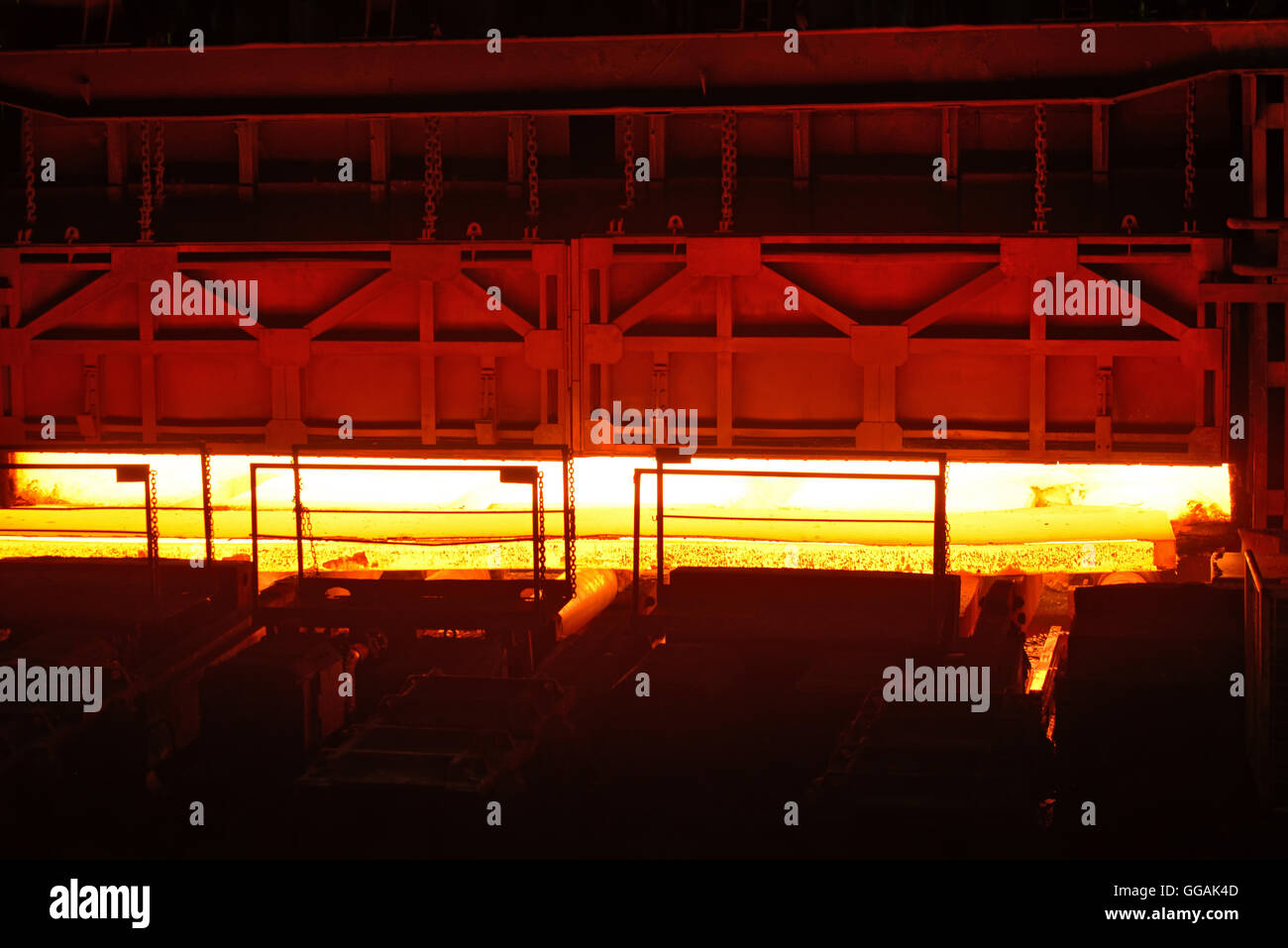 Foglio di metallo caldo dal forno Foto Stock