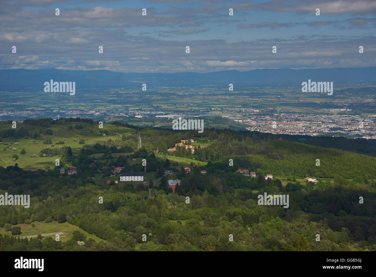 Clermont-Ferrand dal Puy du Pariou Foto Stock
