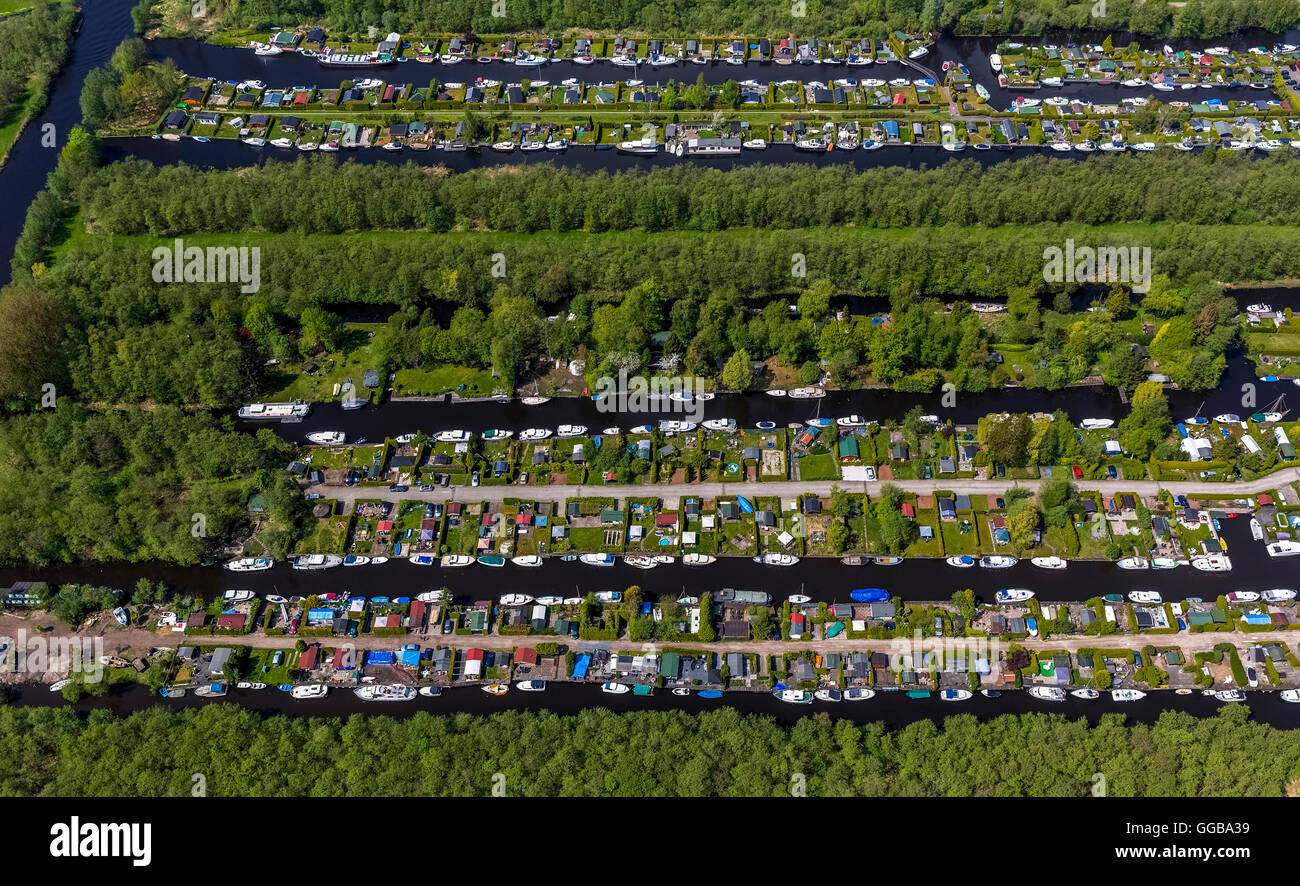 Vista aerea, Boomhoek Loosdrecht, boathouses, parco imbarcazioni Briljant Bungalow, Loosdrecht, North Holland, Paesi Bassi, l'Europa,aereo Foto Stock