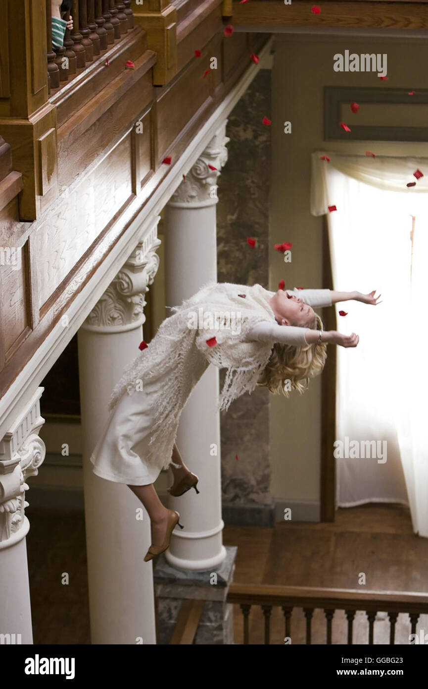 DAS OMEN / Il presagio USA 2006 / John Moore scene di azione: la caduta di Katherine (JULIA montanti) Regie: John Moore aka. Il presagio Foto Stock