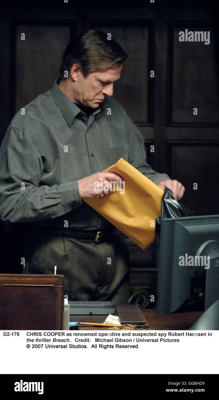 Enttarnt - Verrat auf höchster Ebene / agente FBI Robert Hanssen (Chris Cooper) Regie: Billy Ray aka. Violazione Foto Stock