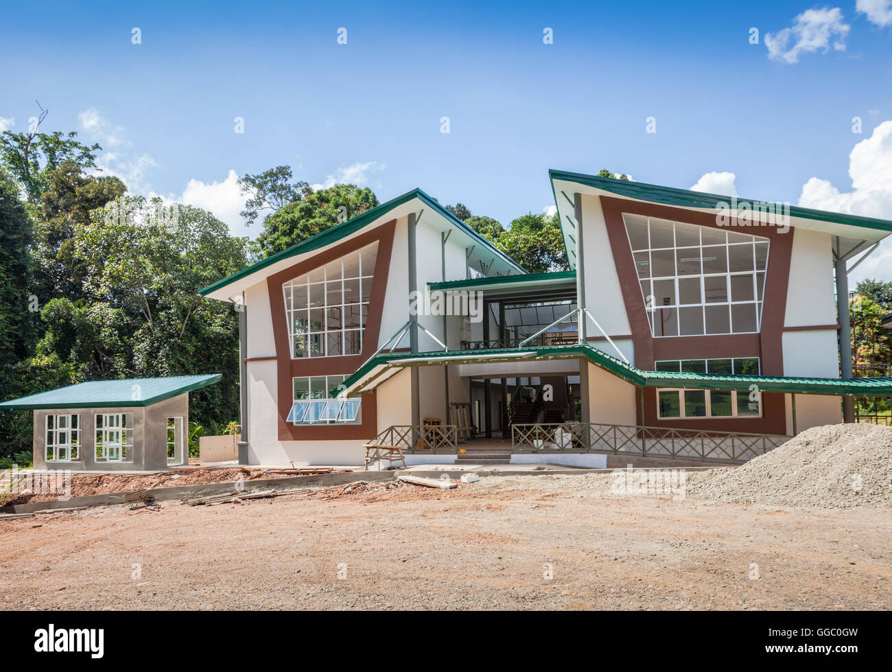Il nuovo edificio in costruzione molto vicino al sito di Danum Valley centro del campo, Sabah Borneo malese Foto Stock