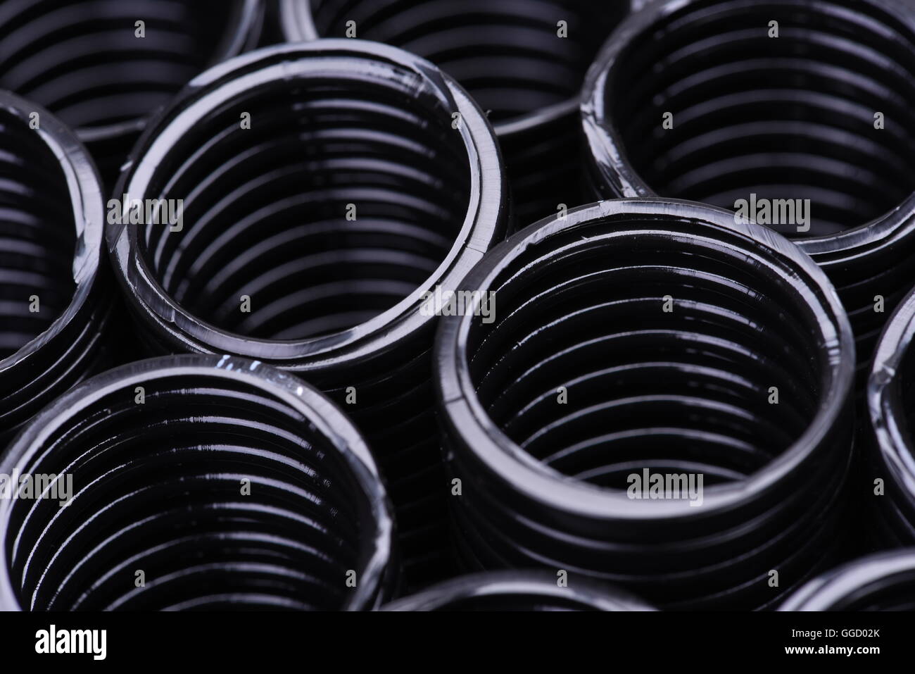 Tubo corrugato per l'installazione di cavo elettrico, primo piano Foto Stock