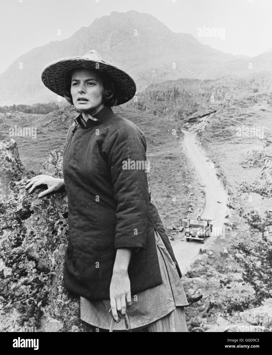 DIE Zur Herberge 6. GLüCKSELIGKEIT / La Locanda della sesta felicità USA 1958 / Mark Robson Bild: INGRID BERGMAN (Gladys Aylward) Regie: Mark Robson aka. La Locanda della sesta felicità Foto Stock