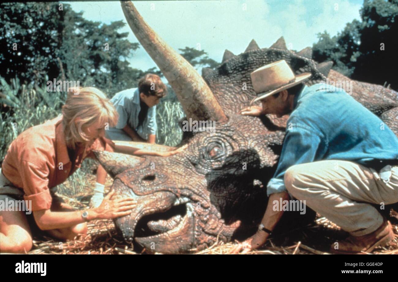 JURASSIC PARK / Jurassic Park USA 1993 / Steven Spielberg Dott. Ellie Sattler (Laura Dern), Hammonds Enkel Tim (JOSEPH MAZELLO) und il dottor Alan Grant (Sam Neill) im "Jurassic Park". Regie: Steven Spielberg aka. Jurassic Park Foto Stock