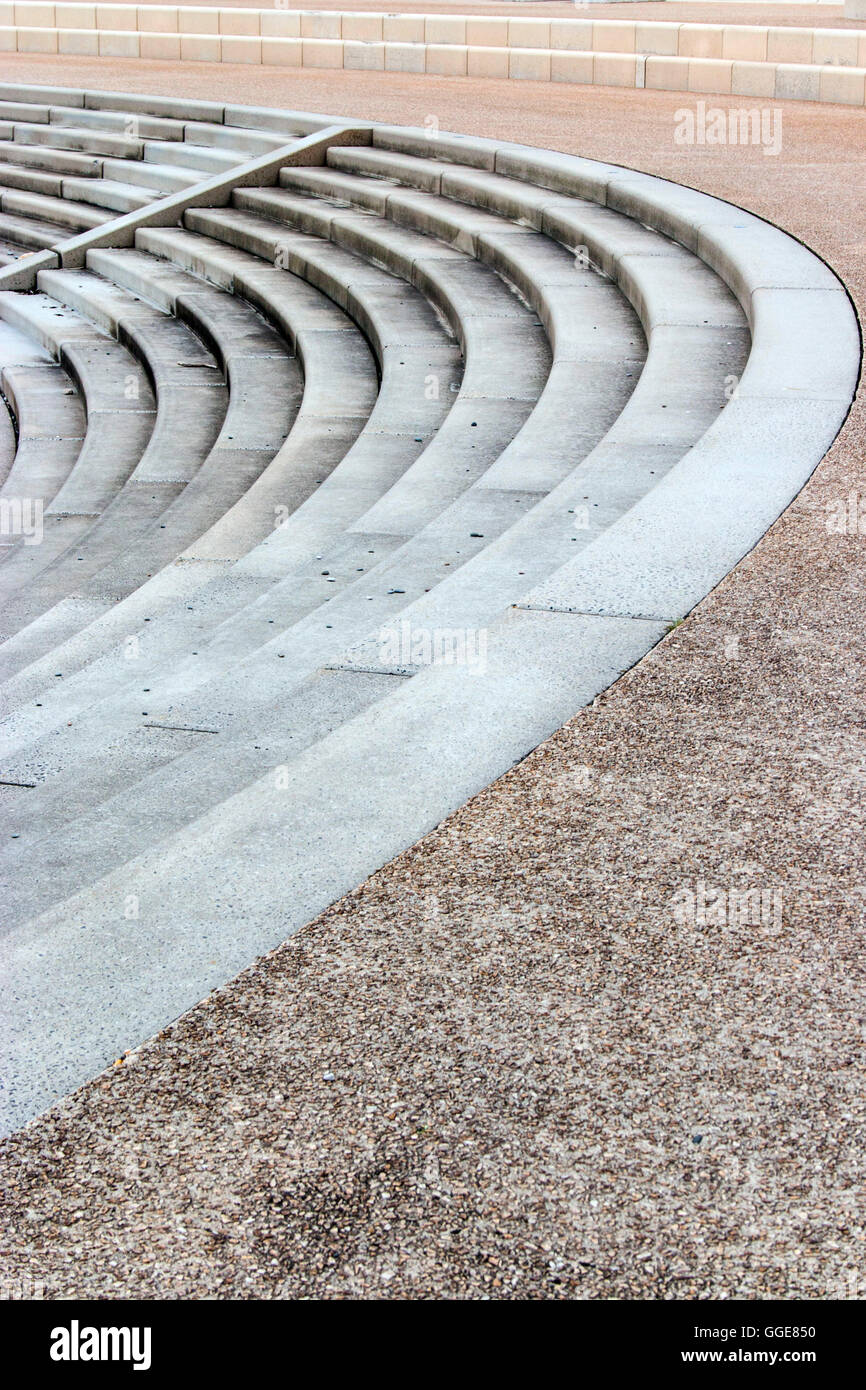 immagine astratta scalini in cemento curvo Foto Stock