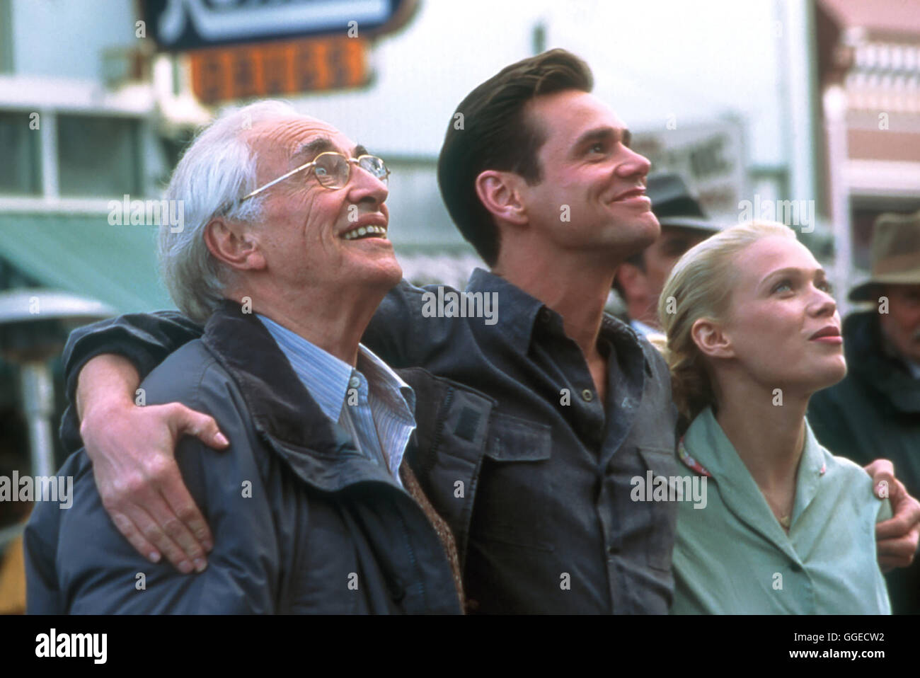Il maestoso / il maestoso USA 2002 / Frank Darabont Harry Trimble (Martin Landau, Peter (Jim Carrey), Adele Stanton (Laurie Holden) Regie: Frank Darabont aka. Il Majestic Foto Stock