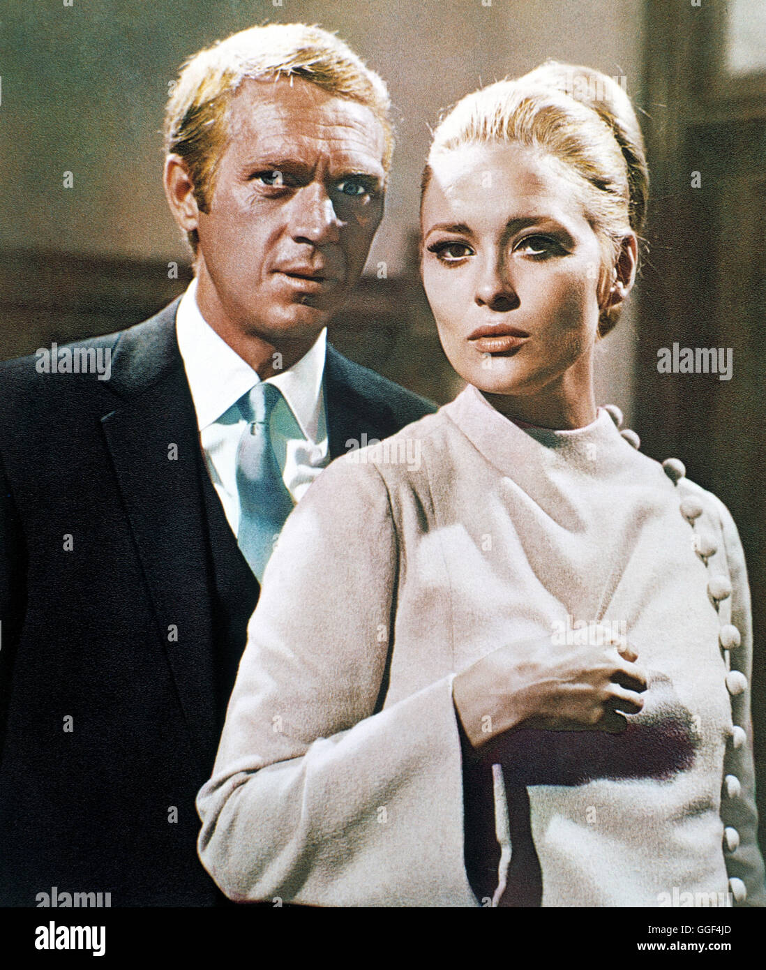 THOMAS CROWN IST NICHT ZU FASSEN / La Thomas Crown Affair USA 1968 / Norman Jewison STEVE MCQUEEN (Thomas Crown), Faye Dunaway (Vicki Anderson) Regie: Norman Jewison aka. La Thomas Crown Affair Foto Stock