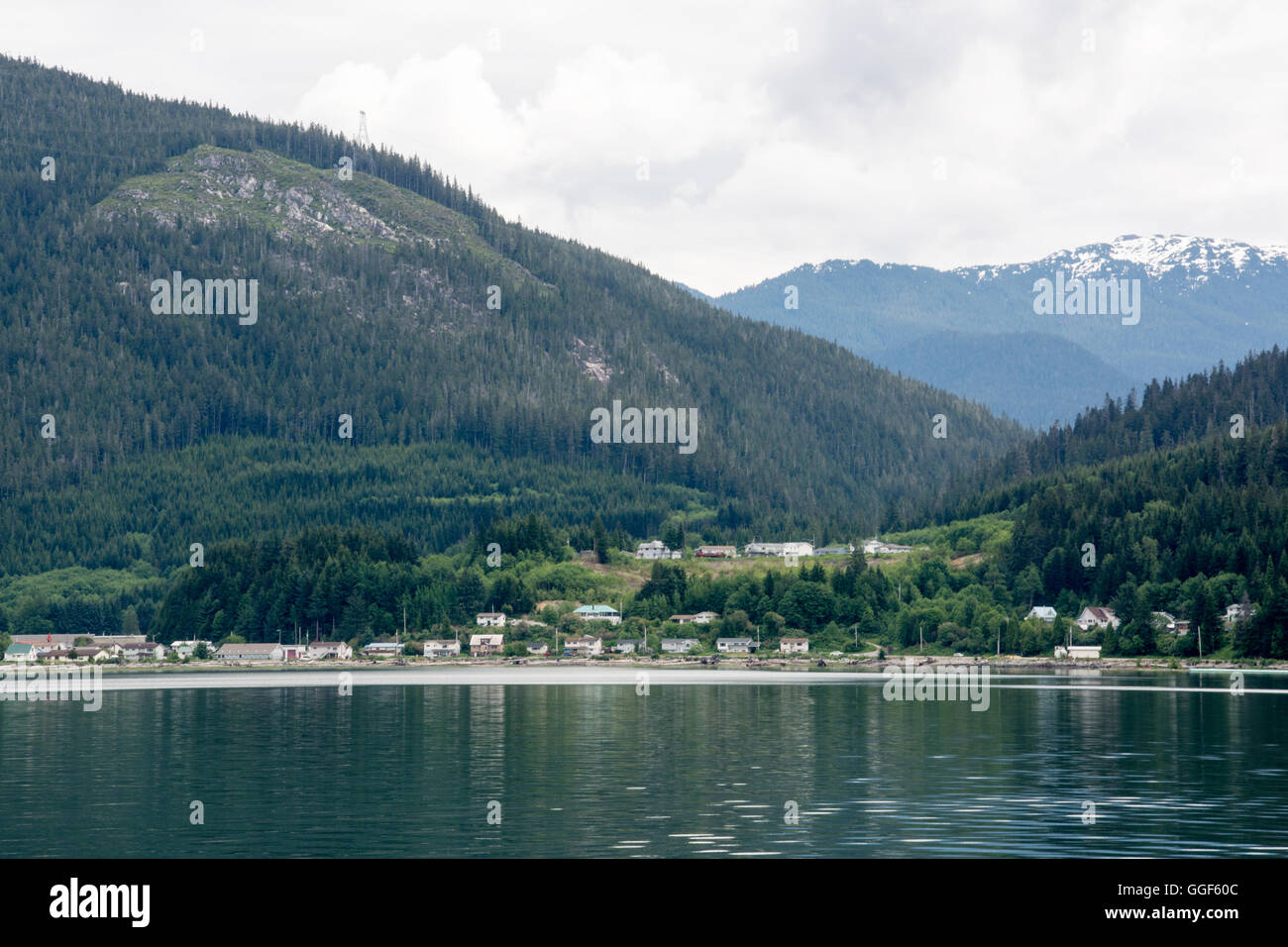 Il Haisla prima nazione villaggio di Kitamaat sul British Columbia del nord della costa del Pacifico, Canada. Foto Stock