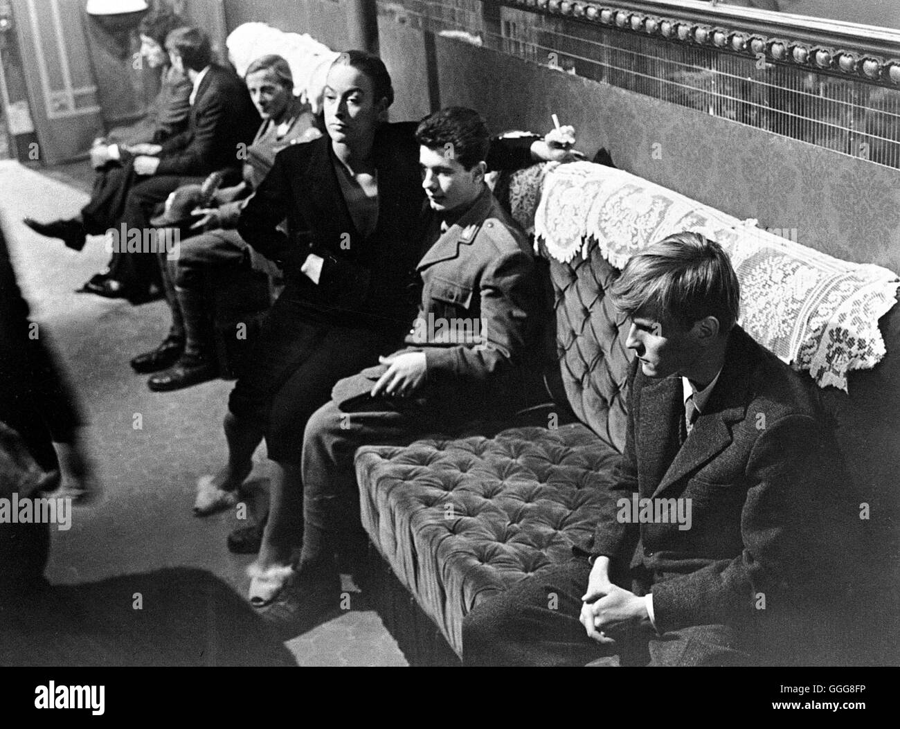 TAGEBUCH EINES SÜNDERS (GEHEIMES TAGEBUCH) / cronaca familiare Italien 1962 / Valerio Zurlini Szene mit Jacques Perrin (rechts), 'cronaca familiare", 1962./ Regie: Valerio Zurlini aka. Cronaca familiare Foto Stock