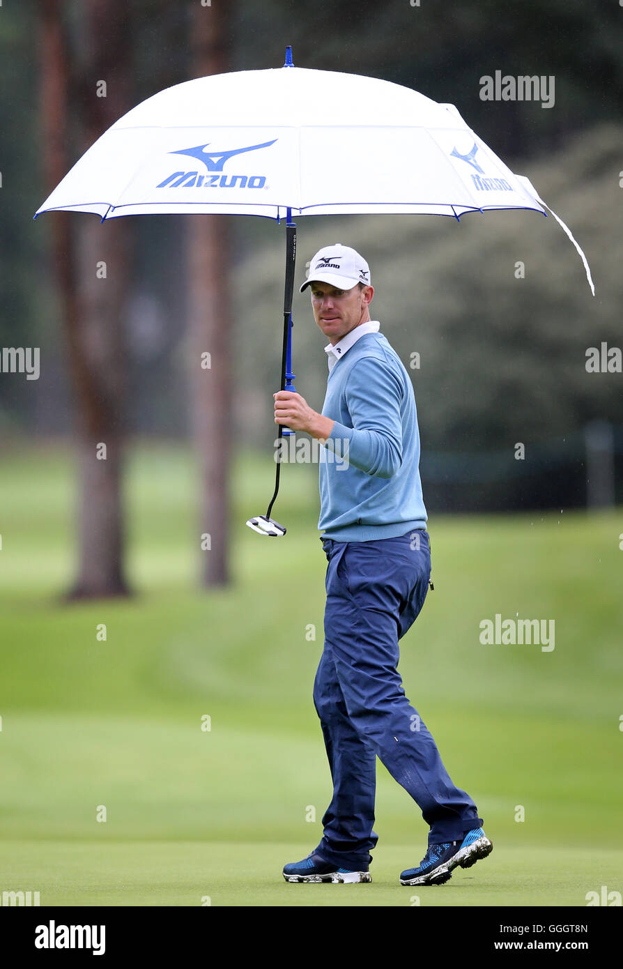 In Svezia il Magnus Carlsson il 7 verde durante il giorno due di Paul Lawrie gioca match a Archerfield Aeroporto collegamenti, East Lothian. Foto Stock