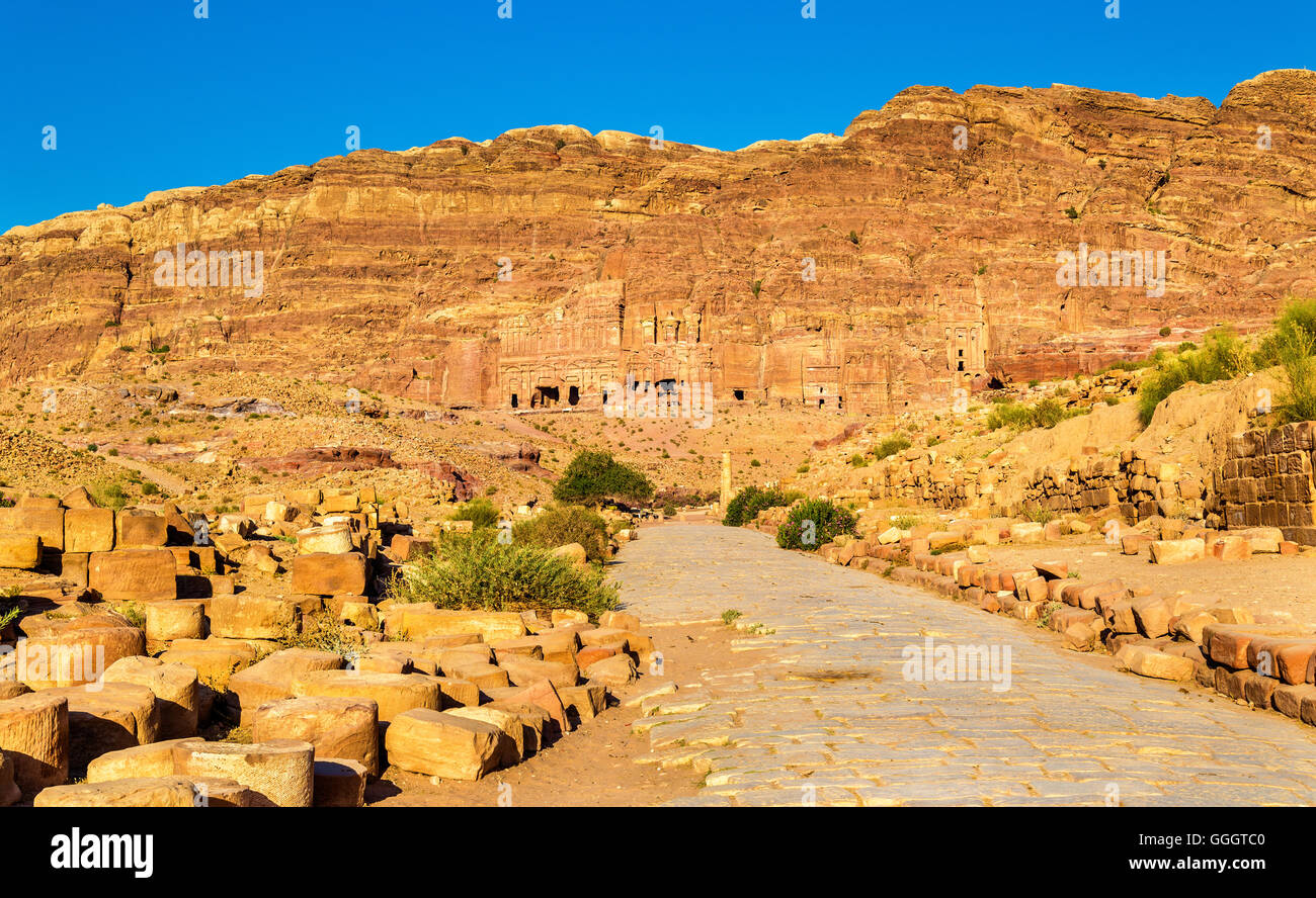 Vista delle tombe reali di Petra, patrimonio mondiale dell UNESCO Foto Stock