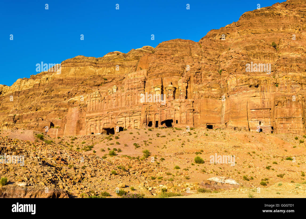 Vista delle tombe reali di Petra, patrimonio mondiale dell UNESCO Foto Stock