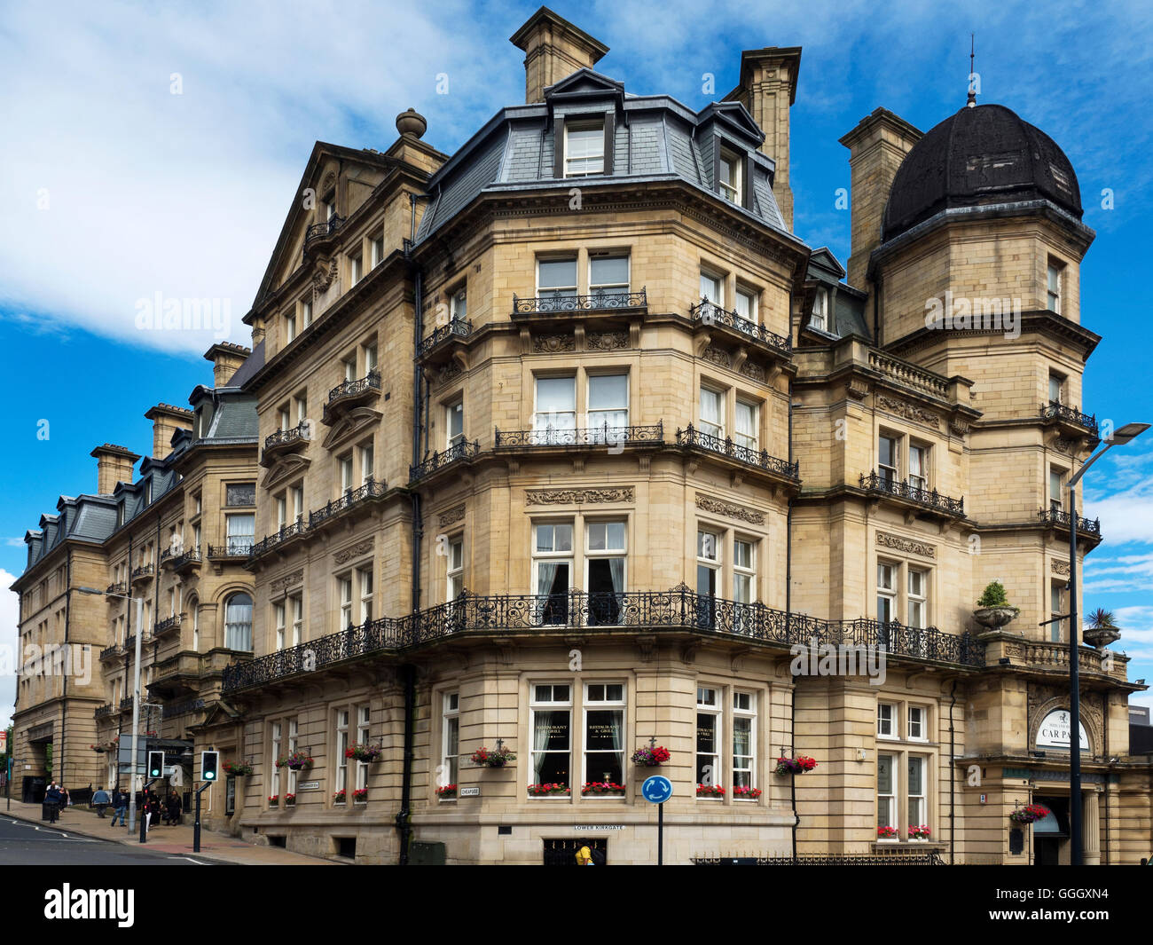 Il Vittoriano Midland Hotel di Forster Square Bradford West Yorkshire Inghilterra Foto Stock