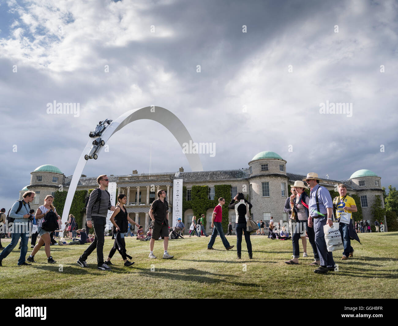 Goodwood House, Goodwood Festival della velocità 2014, racing, auto racing, classic car, Chichester, Sussex, Regno Unito, Gran Brit Foto Stock