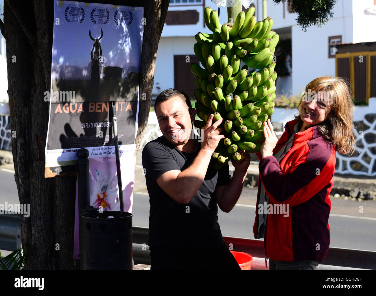 Uomo con banane, Tijarafe, La Palma Isole Canarie Spagna Foto Stock