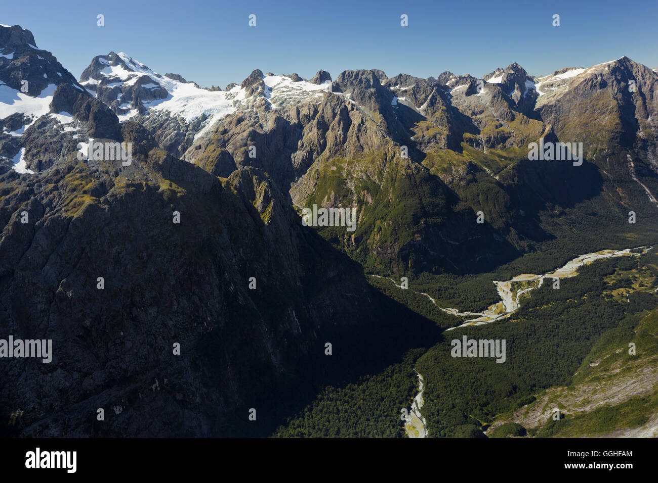 Tutoko Fiume e valle, Parco Nazionale di Fiordland, Alpi del Sud, Southland, Isola del Sud, Nuova Zelanda Foto Stock