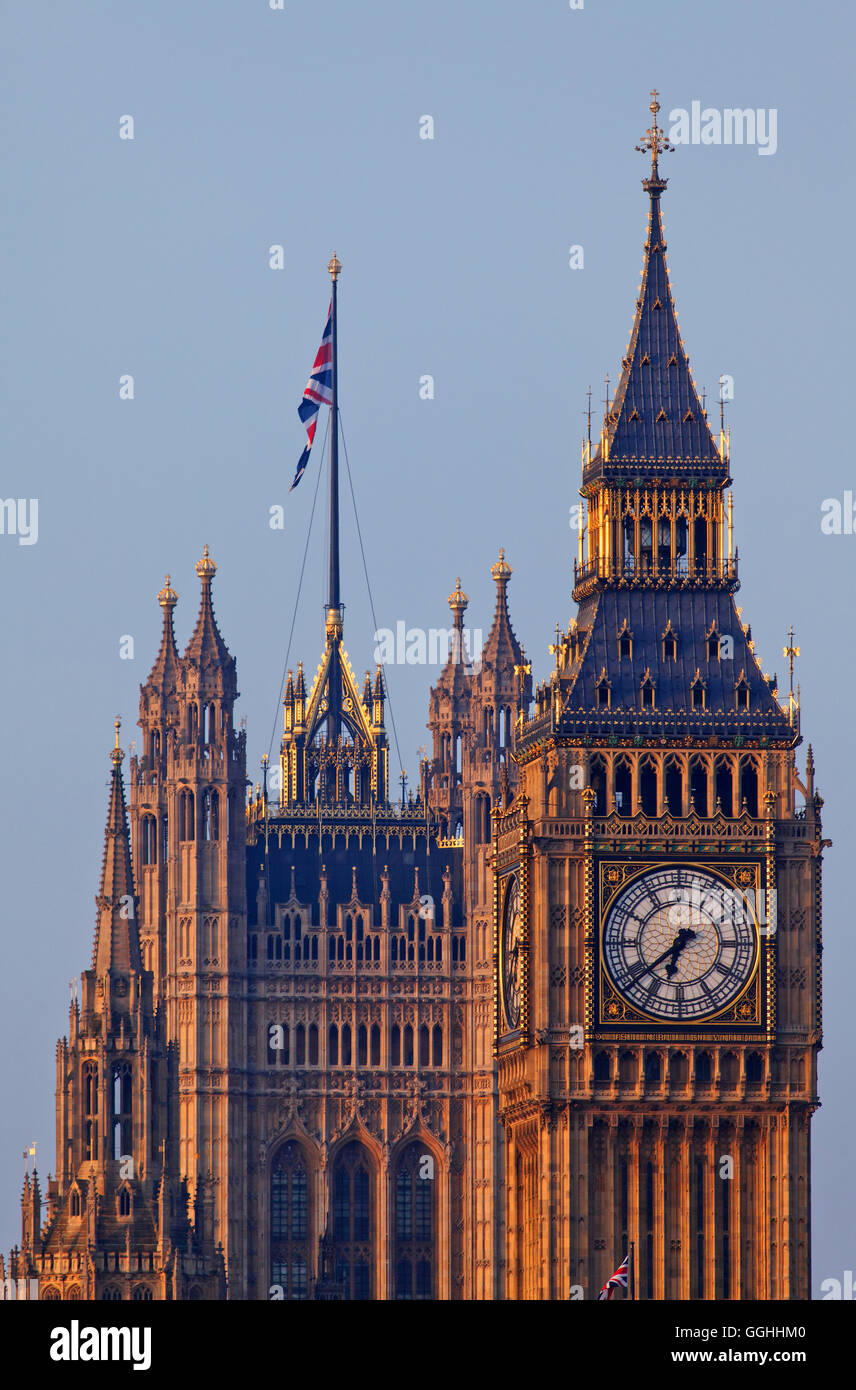 Il Big Ben e la torre di Victoria, Westminster Palace aka Houses of Parliament, Westminster, London, England, Regno Unito Foto Stock