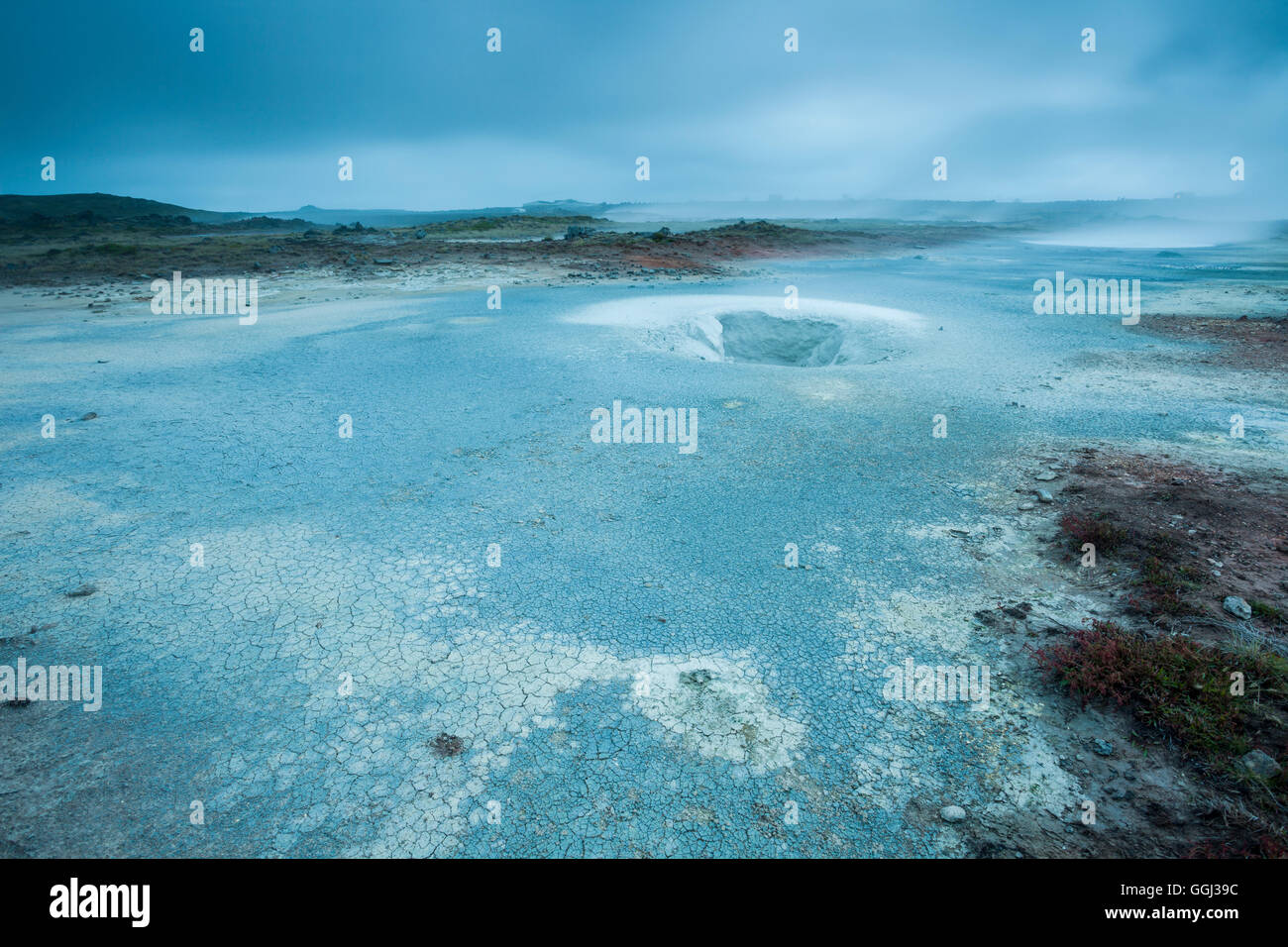 Mudpots ebollizione vicino a Keflavik, Islanda. Foto Stock