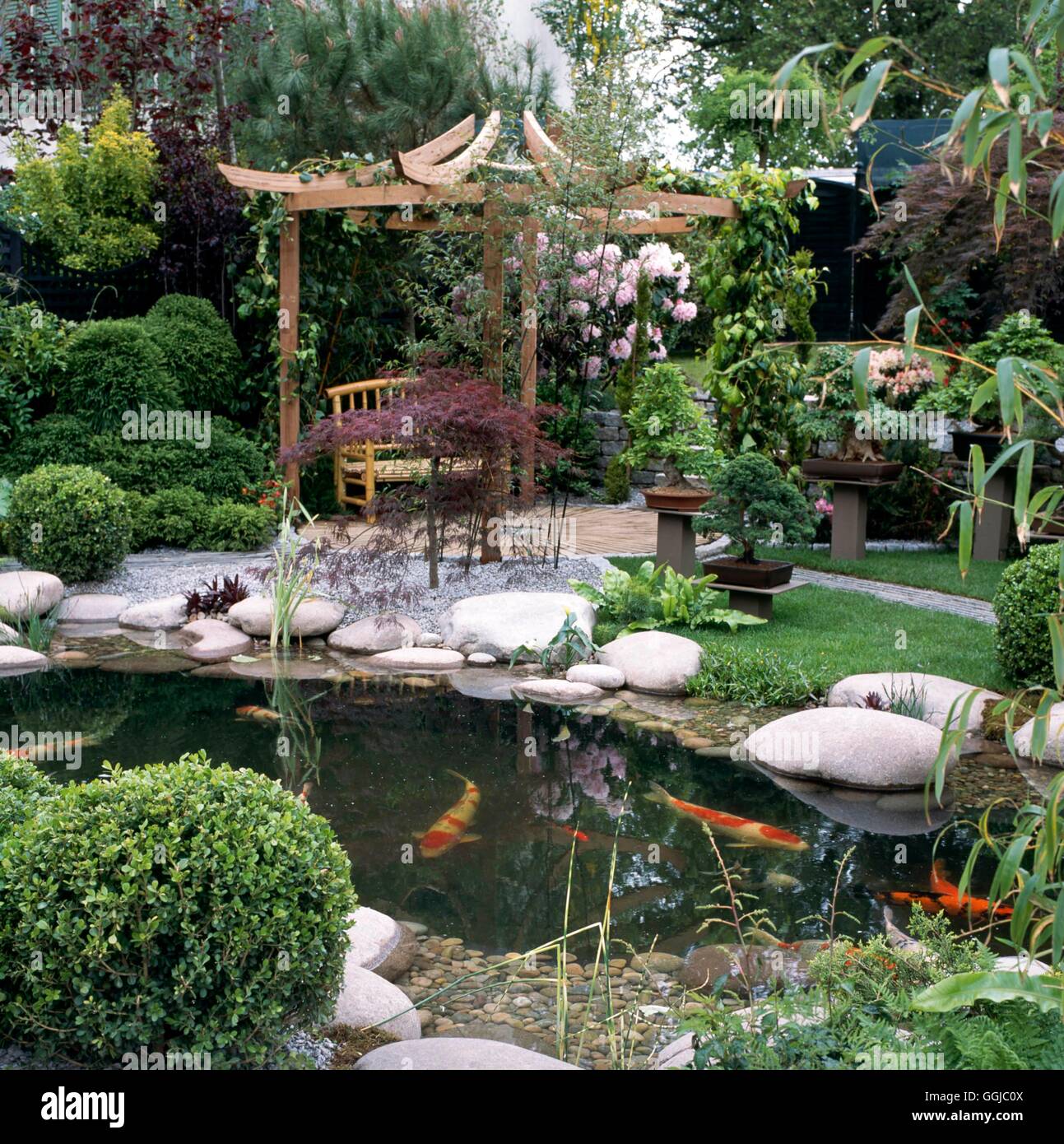 Giardino giapponese - (si prega di credito: Foto Hort/Mondo di Koi) JAG103522 /Pho Foto Stock