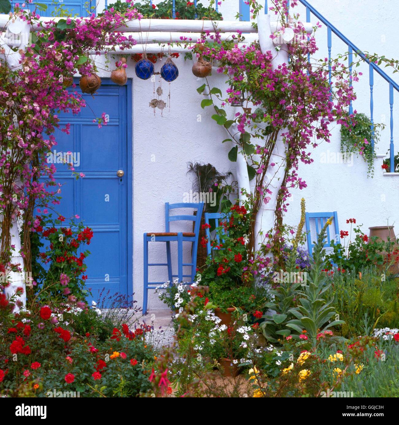 Lo stile mediterraneo Garden - una ricreazione di Gerald Durall il paradiso di vacanza a Corfù. (Si prega di credito: Foto di Orticoltura/ de Foto Stock