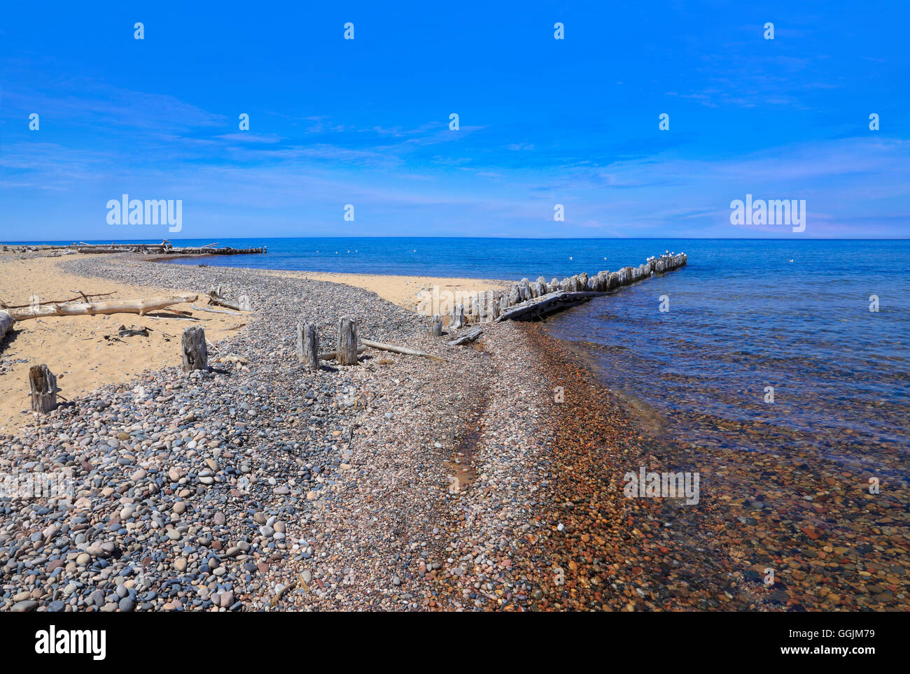 La spiaggia di coregone punto sul più grande dei grandi laghi, Lago Superior durante l'estate, Penisola Superiore, Michigan, Stati Uniti d'America Foto Stock