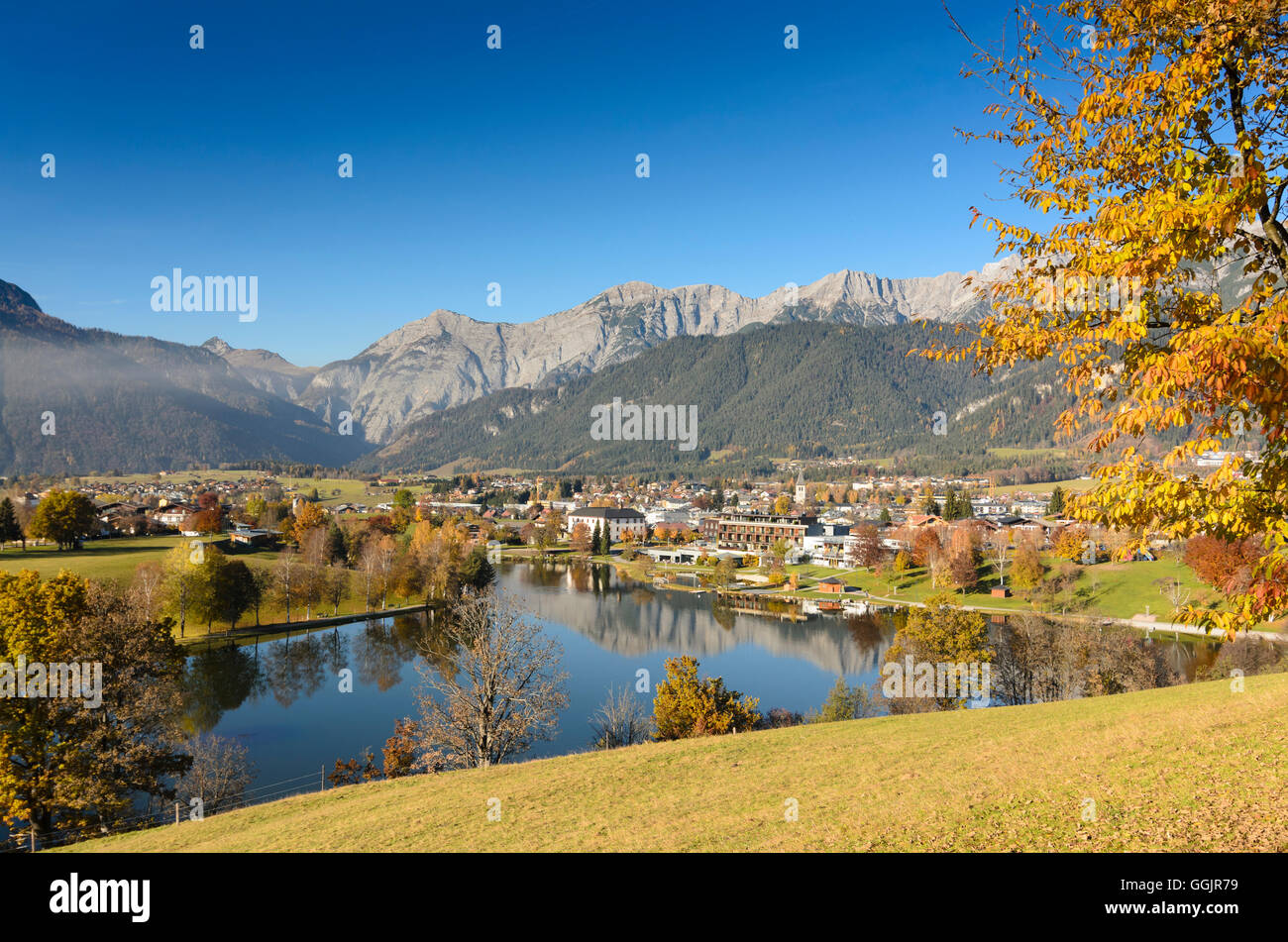 Saalfelden am Steinernen Meer: Lago Ritzen, Schloss Ritzen, mountain Steinernes Meer, Austria, Salisburgo, del Pinzgau Foto Stock