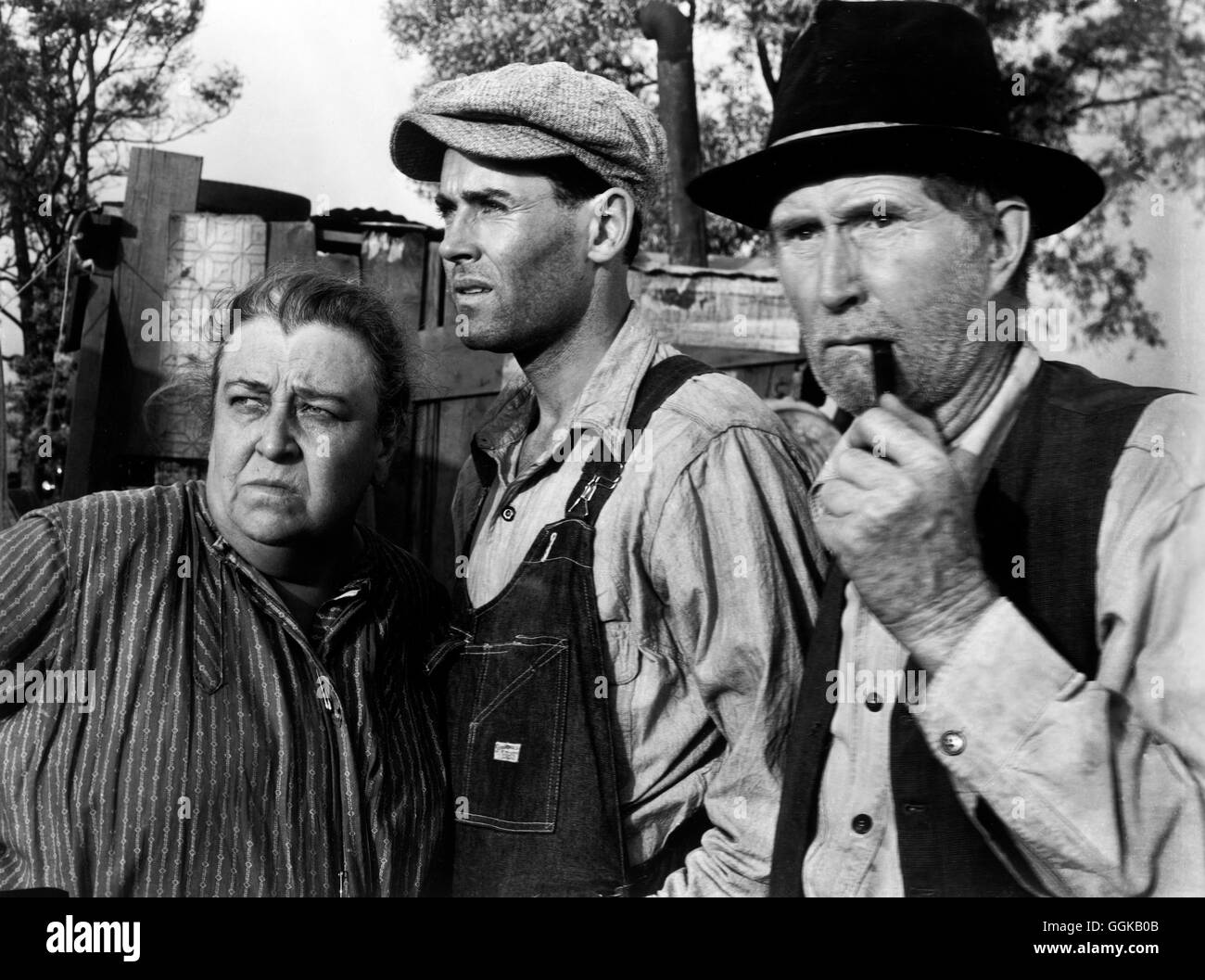 FRüCHTE DES ZORNS / Le uve di ira USA 1940 / John Ford Szene mit Jane Darwell (Ma Joad), Henry Fonda (Tom Joad), Russell SIMPSON (Pa) Joad Regie: John Ford aka. Le uve di ira Foto Stock