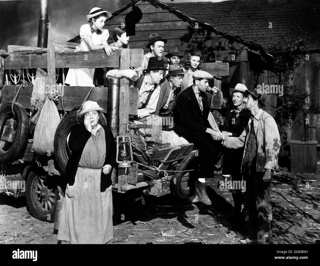 FRüCHTE DES ZORNS / Le uve di ira USA 1940 / John Ford Szene mit Jane Darwell (Ma Joad), Russell SIMPSON (Pa) Joad, CHARLEY GRAPEWIN (nonno), Henry Fonda (Tom Joad), John Carradine (Casy) Regie: John Ford aka. Le uve di ira Foto Stock