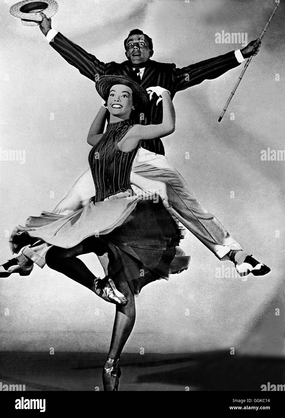 EIN AMERIKANER IN PARIS / Un americano a Parigi USA 1951 / Vincente Minelli  Leslie Caron (Lisa) und GENE KELLY (Jerry Mulligan) tanzen in dem Film "Un  americano a Parigi", 1951. Regie: