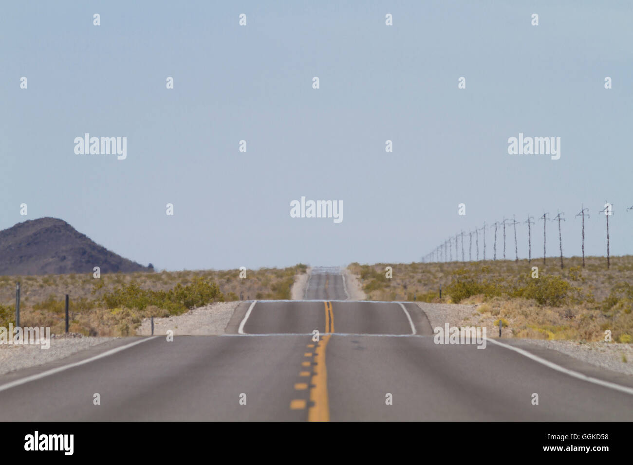 Su strada attraverso l'Altopiano del Colorado, Arizona, Stati Uniti d'America Foto Stock