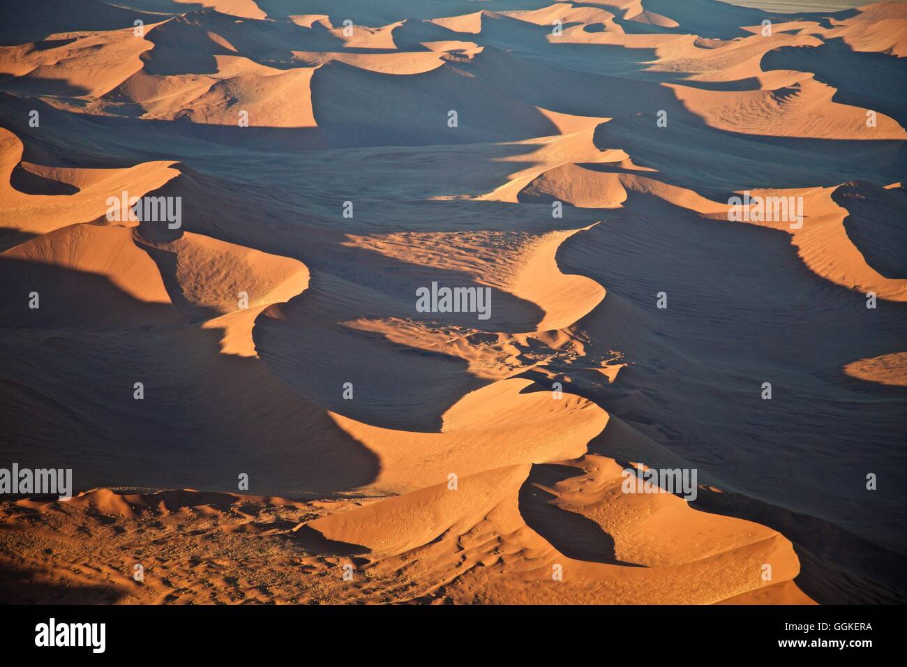 Riprese aeree del Draa - dune del deserto del Namib, Namibia Foto Stock