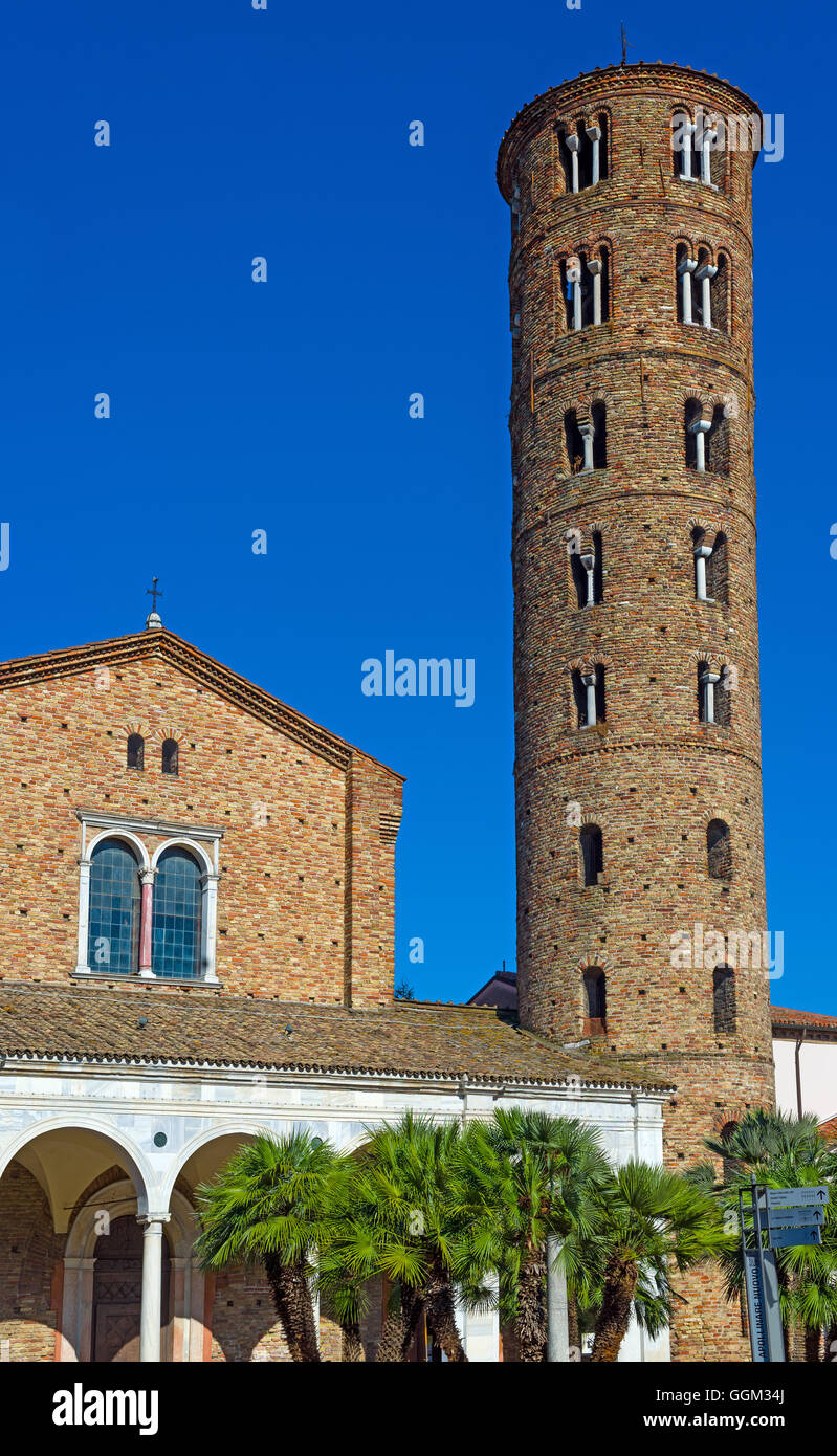 La basilica di apollinare nuovo è la basilica chiesa di ravenna