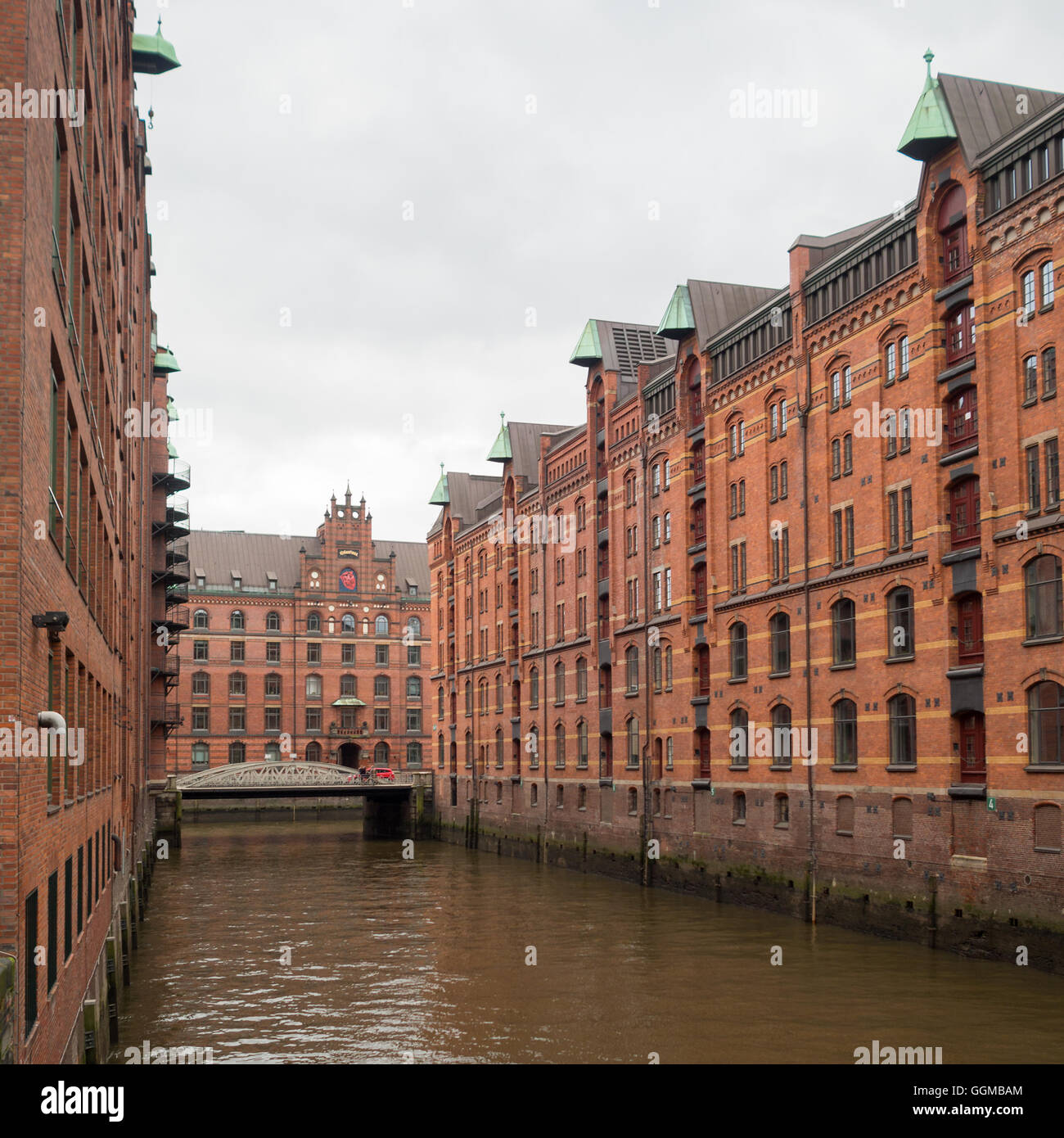 Hafen città di rosso mattone edifici Foto Stock
