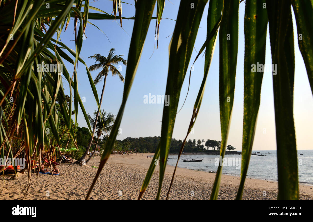 Spiaggia di sabbia, Phra Ae Longbeach, Ko Lanta, sul Mare delle Andamane, Thailandia, Asia Foto Stock