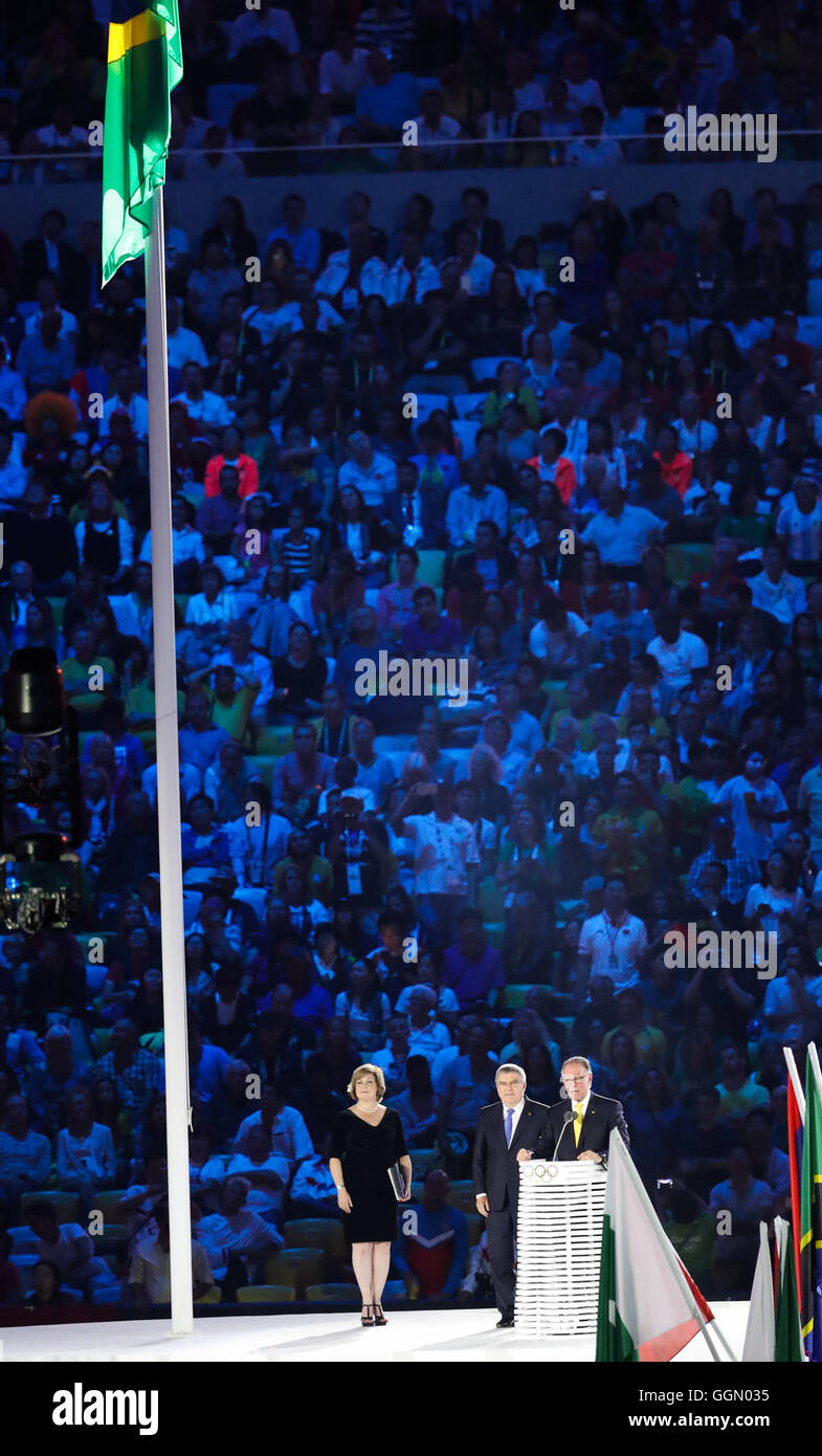 Rio de Janeiro. 5 Ago, 2016. Apertura del Rio 2016 Olimpiadi - Carlos Arthur Nuzman, presidente del brasiliano del Comitato olimpico e Thomas Bach Presidente del Comitato Olimpico Internazionale (CIO), durante la fase di apertura del Rio 2016 Olimpiadi svoltasi nello stadio Maracanà. (Foto: Andre Chaco/Fotoarena/Alamy Live News) Foto Stock
